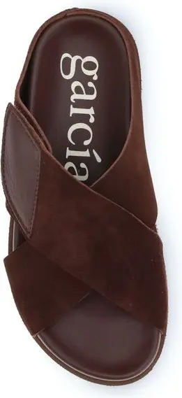 Braune Samt-Sandalen mit flachem Absatz von Pedro Garcia