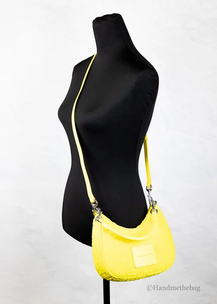 Umhängetasche The Marc Jacobs Monogram Frottee Stoff Golden Kiwi Hobo