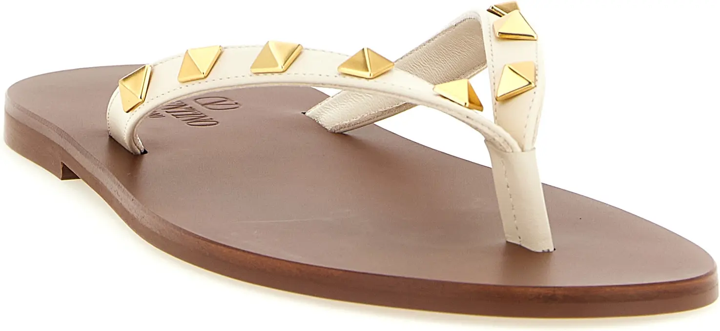 Sandals Valentino Garavani Thong Rockstud