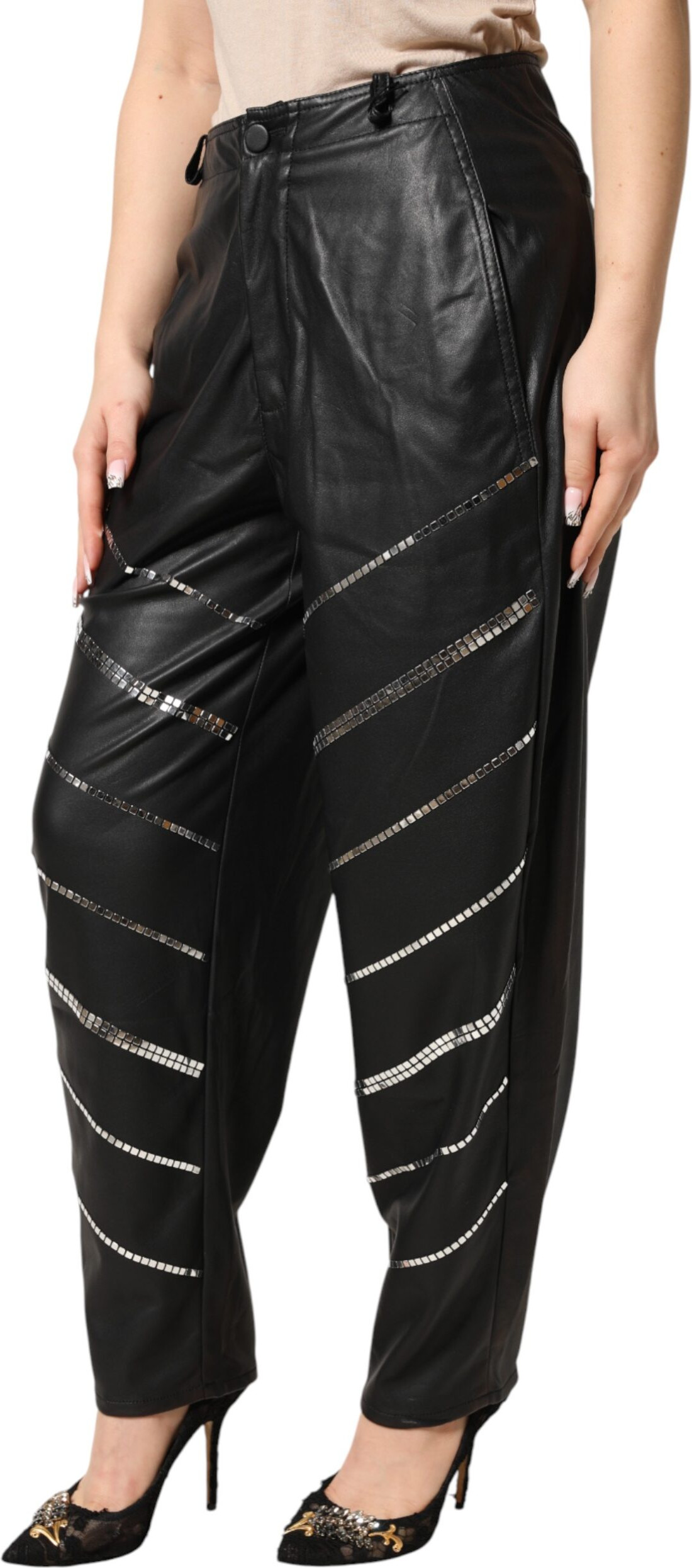Tapered Pants Philosophy di Lorenzo Serafini