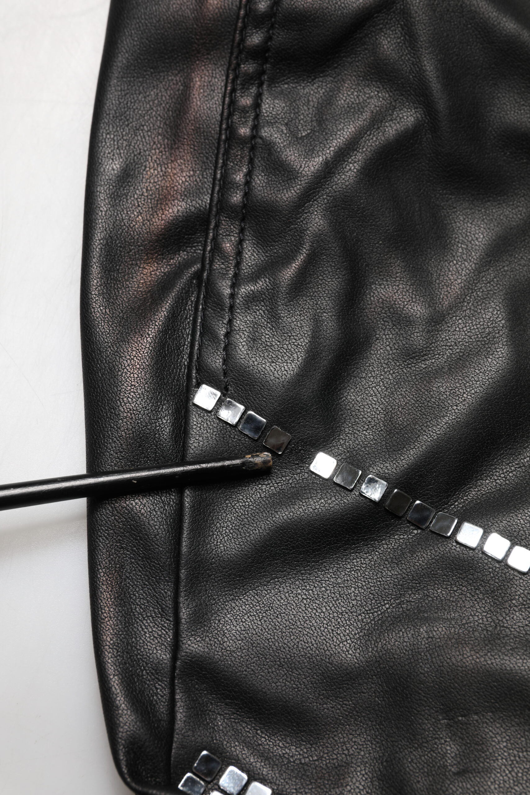 Tapered Pants Philosophy di Lorenzo Serafini